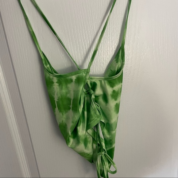 Green crop top - Picture 4 of 4